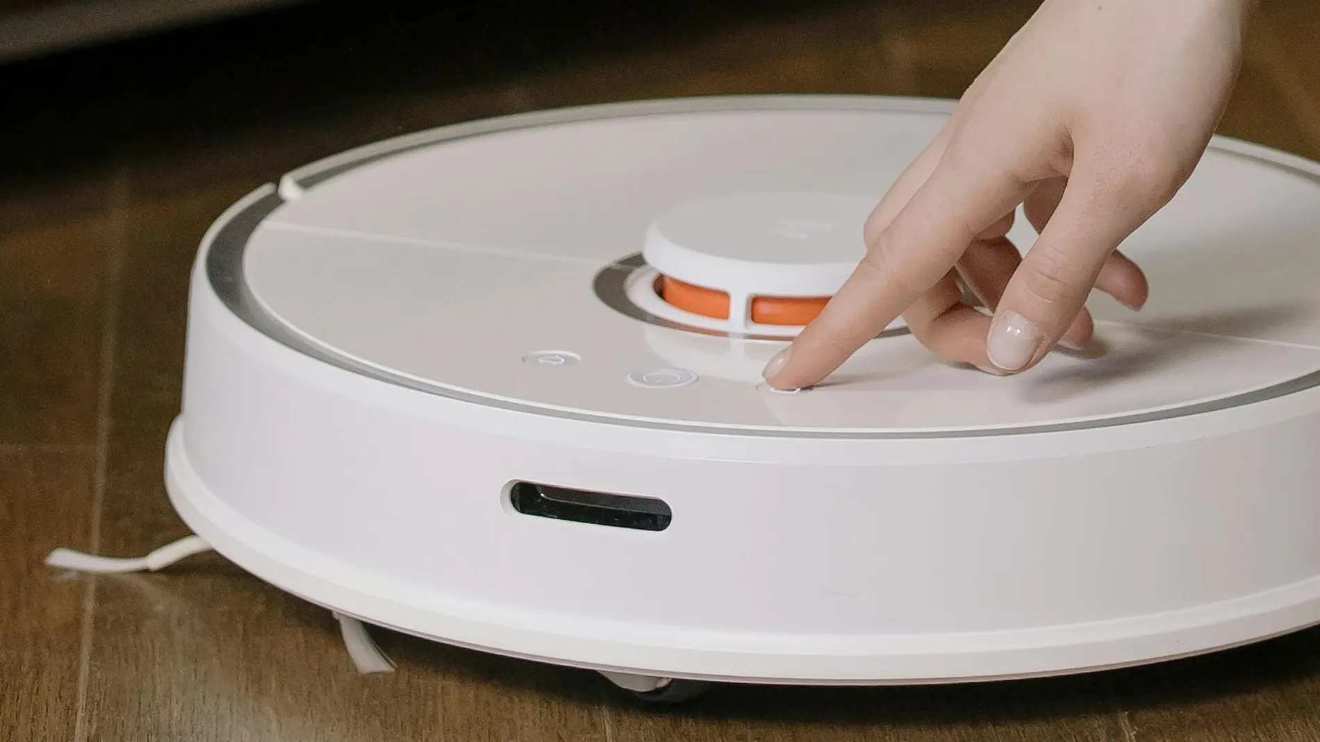Este aspirador de tapicerías Cecotec Conga Popstar es lo que necesitas para dejar tus muebles como nuevos