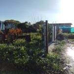 Propietarios derriban sus viviendas catalogadas como ilegales en El Palmar.