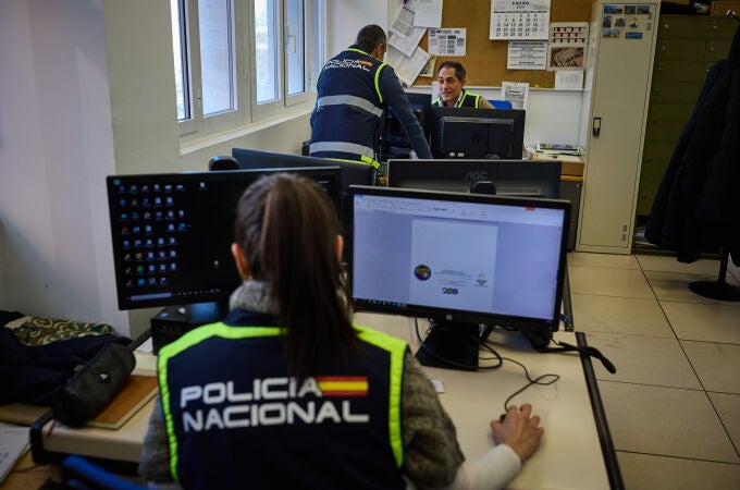 Agentes de la Policía Nacional