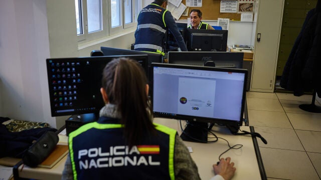 Agentes de la Policía Nacional