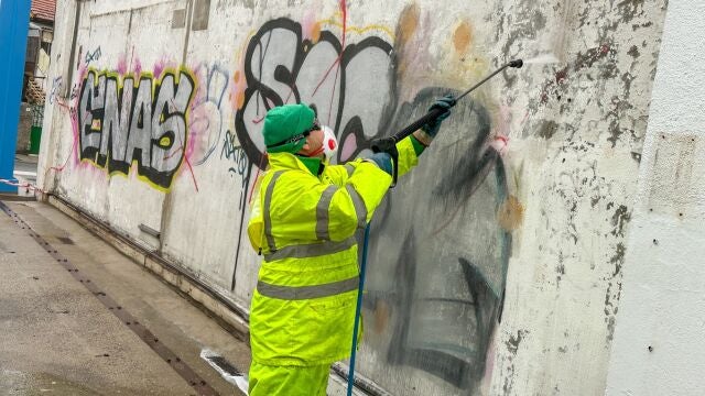 Galapagar.- Eliminados más de 7.000 grafitis en las calles de la localidad, cifra récord