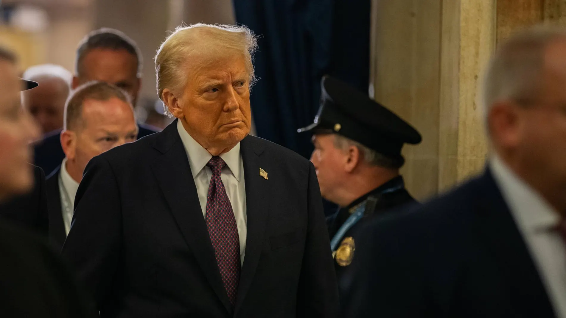 Trump cierra la página web y las redes sociales de la Casa Blanca en español