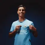 Fútbol.- El Manchester City ficha al joven central brasileño Vitor Reis hasta 2029