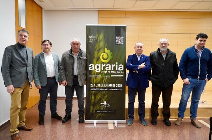 Los responsables de las organizaciones agrarias durante la presentación de Agraria