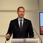 Juan Fernández (PP) lamenta que Illa salve con "parches" la falta de acuerdo para los Presupuestos