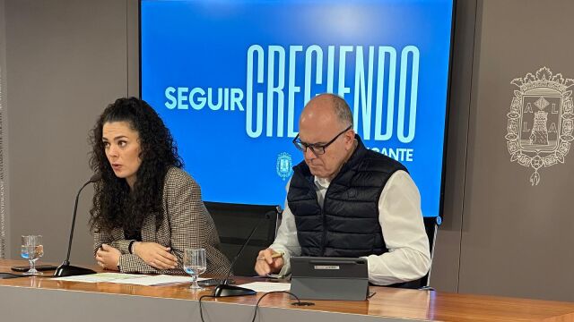 Cristina Cutanda y Manuel Villar, en la rueda de prensa de hoy de la Junta de Gobierno Local