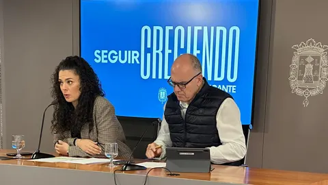 Cristina Cutanda y Manuel Villar, en la rueda de prensa de hoy de la Junta de Gobierno Local