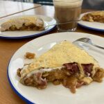 La tortilla de patata con cebolla caramelizada que todos quieren comer en Cantabria