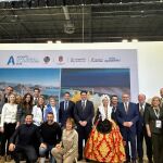 El alcalde de Alicante, Luis Barcala, con la delegación valenciana en Fitur