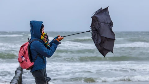 Protección Civil y Emergencias alerta de un temporal en la península y Baleares