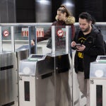 La Comunidad de Madrid mantiene la bonificación de las tarifas del transporte público 