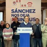 El presidente del PP de Salamanca, Carlos García Carbayo, durante su intervención en el acto