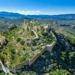 Este pueblo granadino cuenta con un rico patrimonio artístico y natural