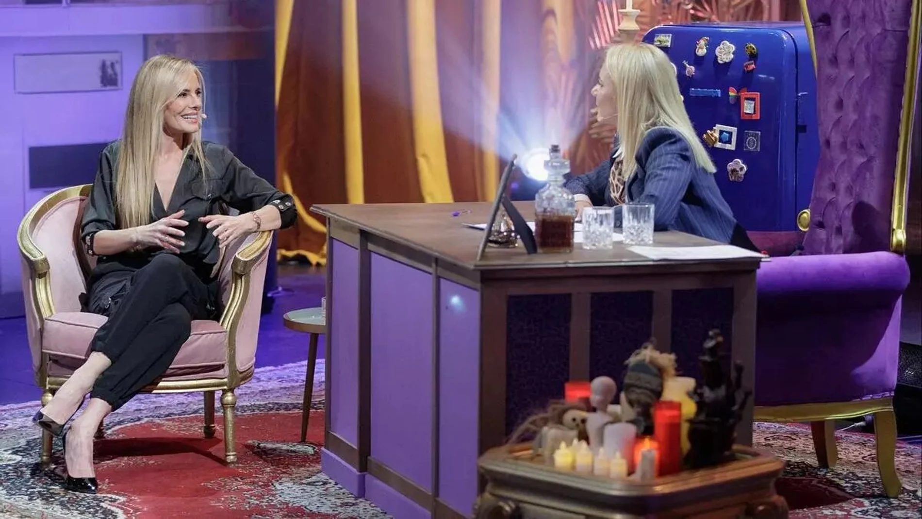 Paula Vázquez junto a Henar Álvarez en 'Al cielo con ella'