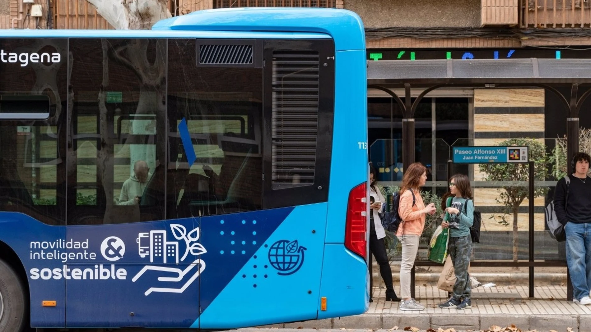 MURCIA.-El plan municipal para modernizar el transporte en Cartagena eleva a más de 7 millones el número de viajeros