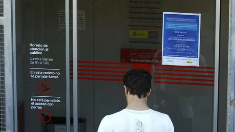 La tasa de paro juvenil baja hasta el 24,9% en 2024 tras caer los jóvenes en desempleo en 46.600