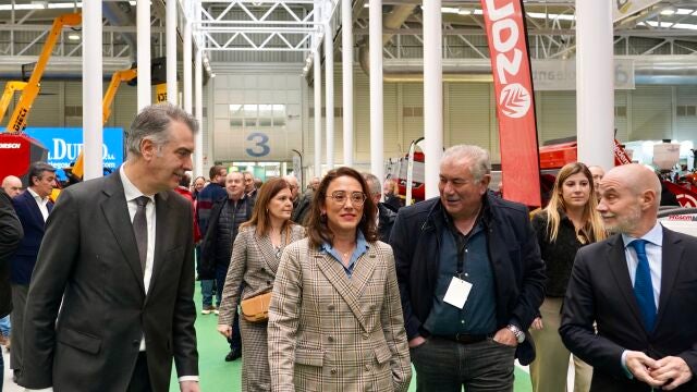 González Corral recorre la feria Agraria junto a Alberto Alonso, Víctor Caramanzana y Aurelio González, líder de UPA en Castilla y León