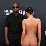 Kanye West y Bianca Censori