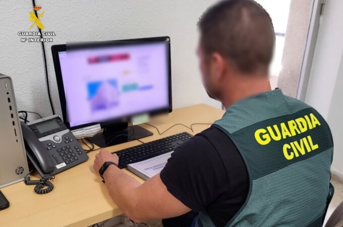 La Guardia Civil detiene a un hombre por una serie de robos en viviendas de Torrevieja