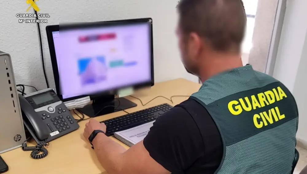 La Guardia Civil detiene a un hombre por una serie de robos en viviendas de Torrevieja