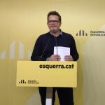 El vicesecretario general de Comunicación de ERC, Isaac Albert, en rueda de prensa