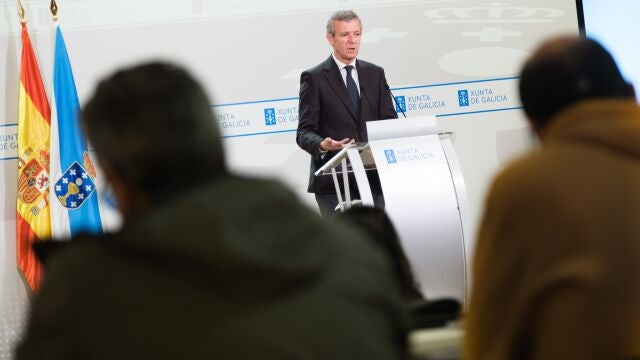 El presidente de la Xunta, Alfonso Rueda, en rueda de prensa.