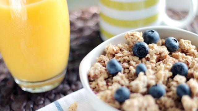 El 40% de los españoles no sabe qué nutrientes necesita tomar en el desayuno para tener energía el resto del día 