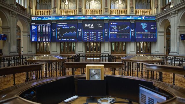 Economía/Bolsa.- El Ibex 35 corrige un 1,32% al cierre ante los temores de guerra comercial y aguanta los 12.200 puntos