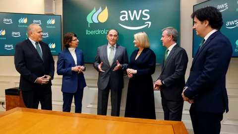 Firma del proyecto entre Iberdrola y Amazon