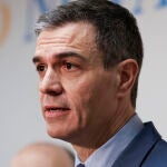 Pedro Sánchez vista la planta de Novartis, especializada en la producción de radiofármacos utilizados en la lucha contra el cáncer