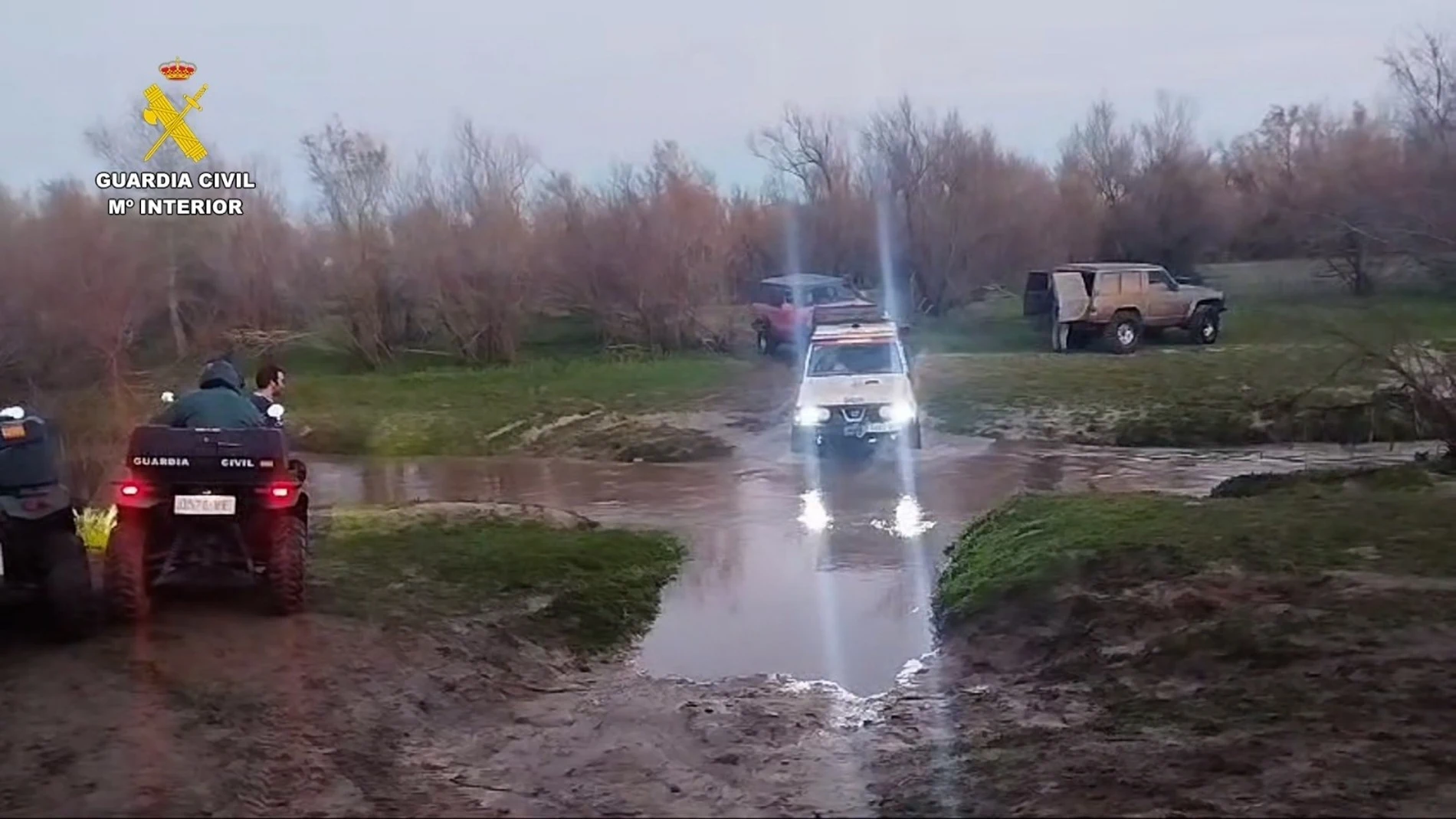 Concentración ilegal de vehículos 4x4 en Doñana