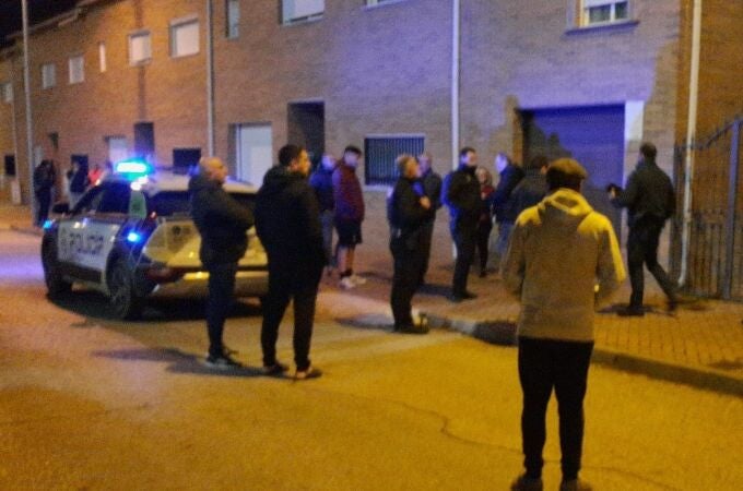 Jaén.-Sucesos.- Dos detenidos en Bailén tras intentar atropellar a vecinos presentes en la ocupación fallida de una casa