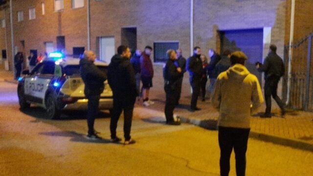Jaén.-Sucesos.- Dos detenidos en Bailén tras intentar atropellar a vecinos presentes en la ocupación fallida de una casa
