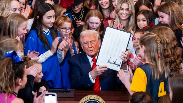 US President Donald Trump signs executive order on transgender athletes