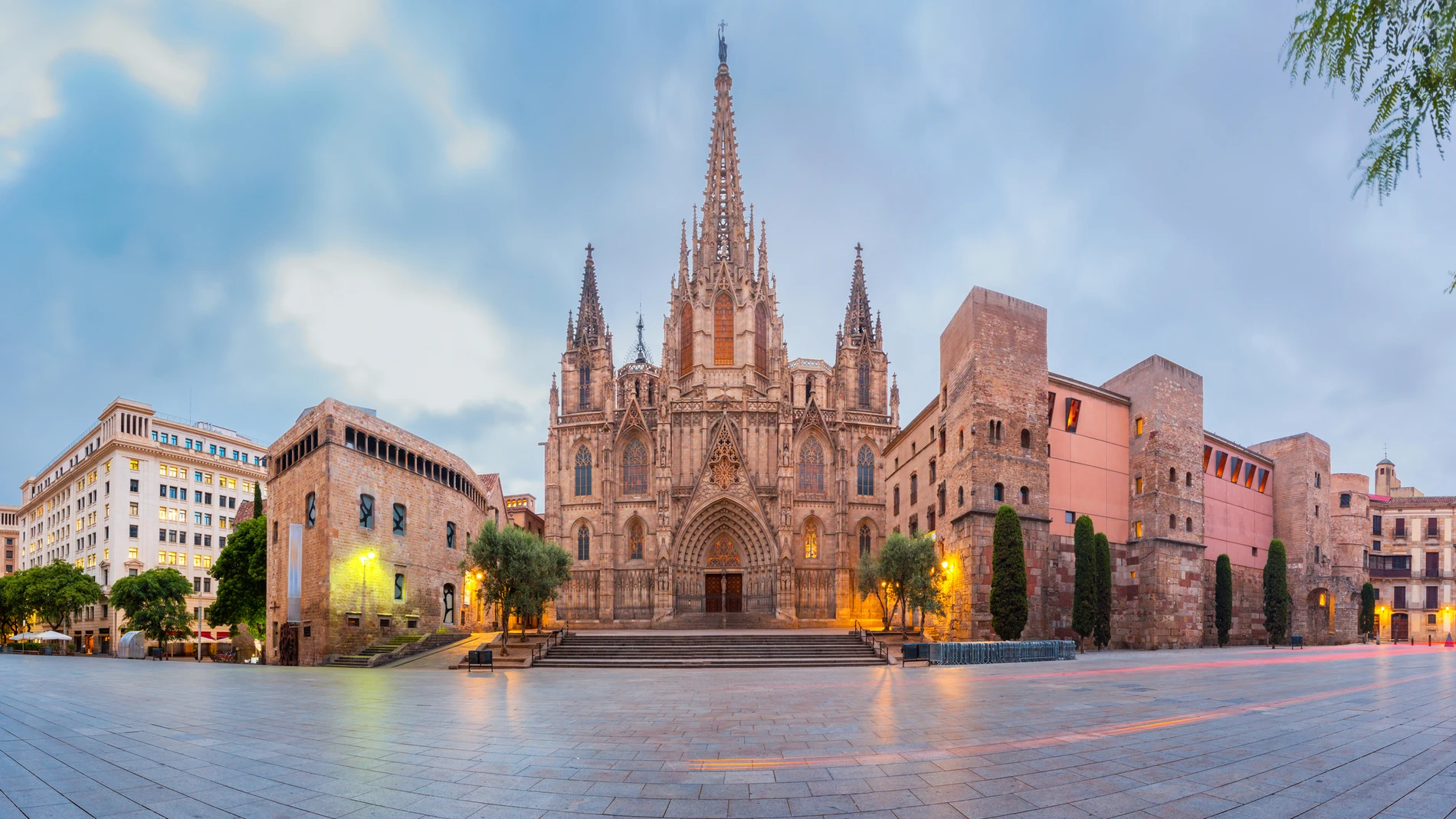 Panorámica de la catedral de Barcelona