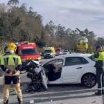 Fallece una mujer y otra resulta herida de gravedad en una colisión frontal entre dos vehículos en Ames (A Coruña)