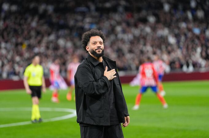 Fútbol.- El Real Madrid y el Santiago Bernabéu homenajean a Marcelo antes del derbi
