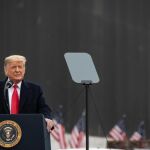 EEUU.- Trump anuncia aranceles del 25 por ciento a la importación de acero y aluminio a partir del lunes