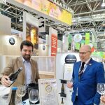 El viceconsejero de Economía y Competitividad, Carlos Martín Tobalina, durante su visita a la Feria Prowein