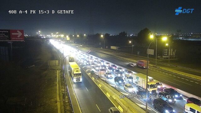 Un accidente obliga a cortar el carril central de la A-4 en la entrada a Madrid