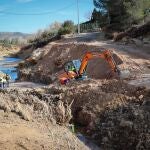 Valencia.- Avanzan las obras del paso sobre el barranc de l'Horteta en la Font de la Teula arrasado por la dana