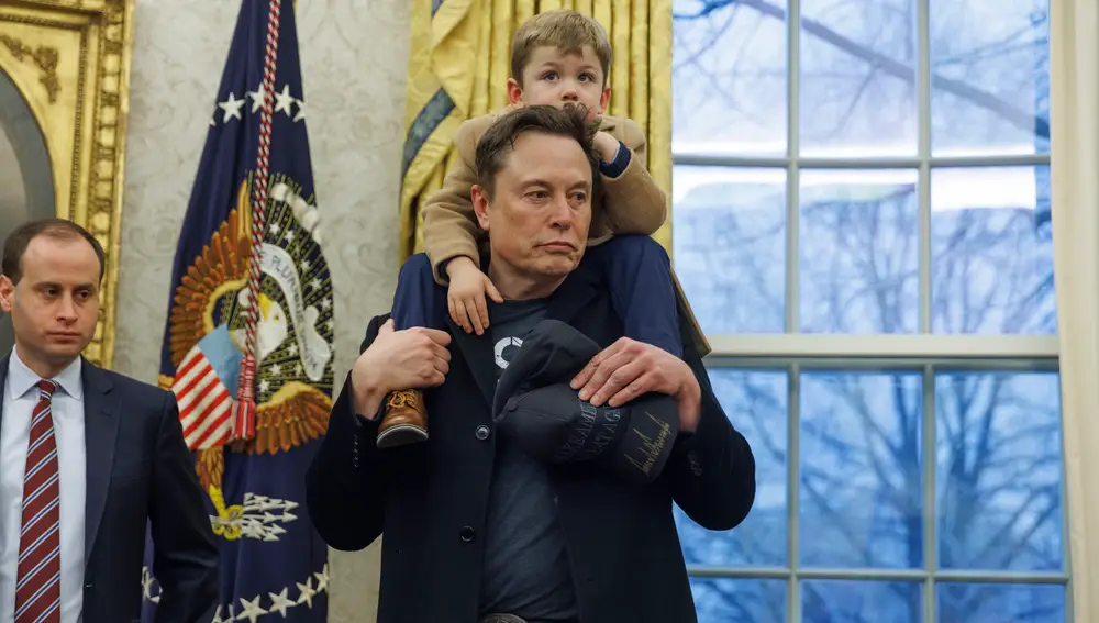 Elon Musk y su hijo