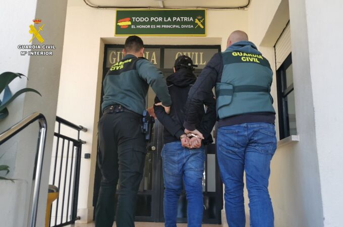 El detenido fue puesto a disposición del Juzgado de Guardia del Partido Judicial de Denia, que decretó su ingreso en prisión provisional