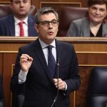 VÍDEO: Bolaños equipara a los socios 'Patriots' de Vox con los misiles que "no dejan nada en pie"
