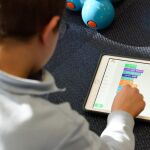 La presencia masiva de las tecnologías en el aula ha acabado constituyendo un problema