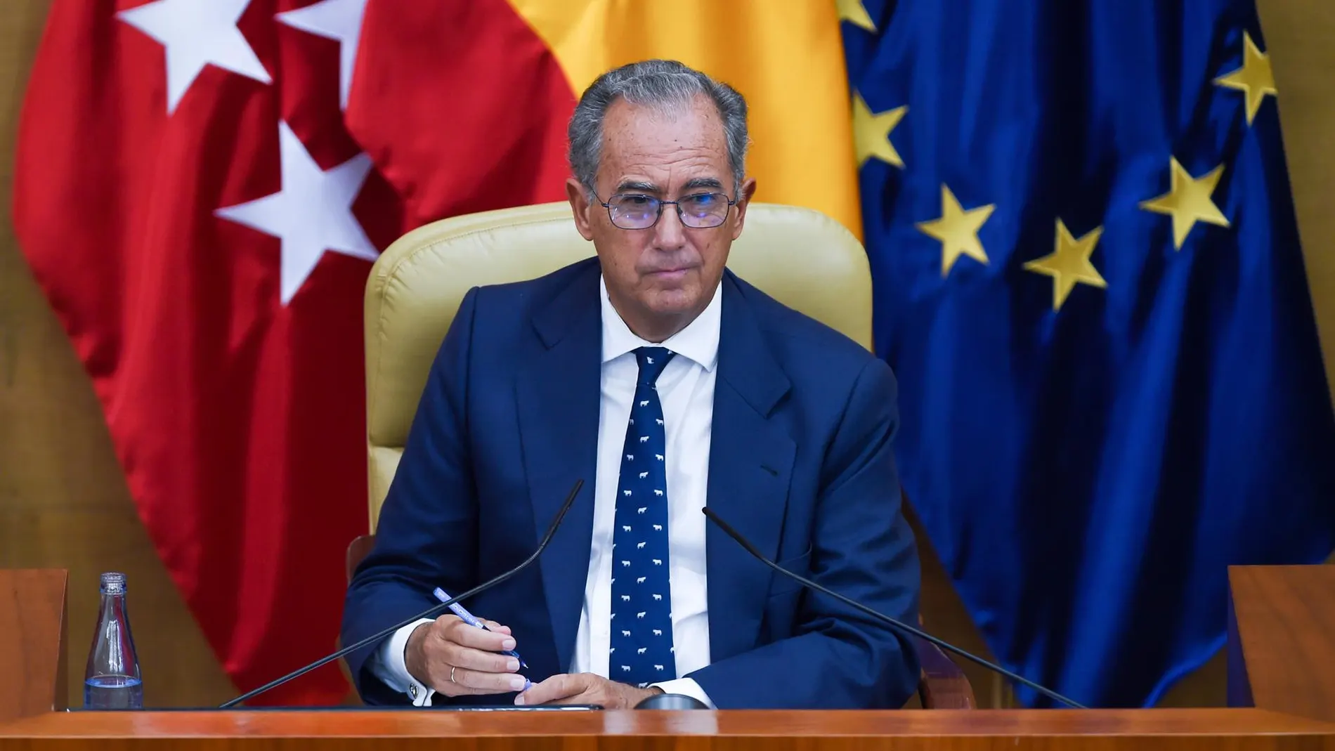 Ossorio permitirá alusiones a su pasado en la Comunidad en Pleno pero no referencias al resto de miembros de la Mesa