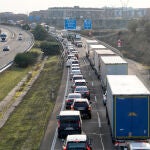 Un accidente provoca siete kilómetros de retenciones en la A-62 a la altura de Simancas (Valladolid)