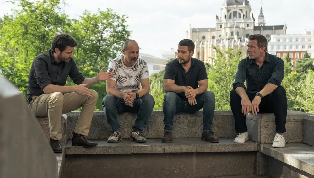 Fernando Gil: "'Machos Alfa' no trata de ridiculizar a los hombres, sino de mostrar sus contradicciones con humor"