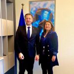 Carmen Crespo se reúne con el Comisario de Agricultura para hablar de la futura PAC y Mercosur