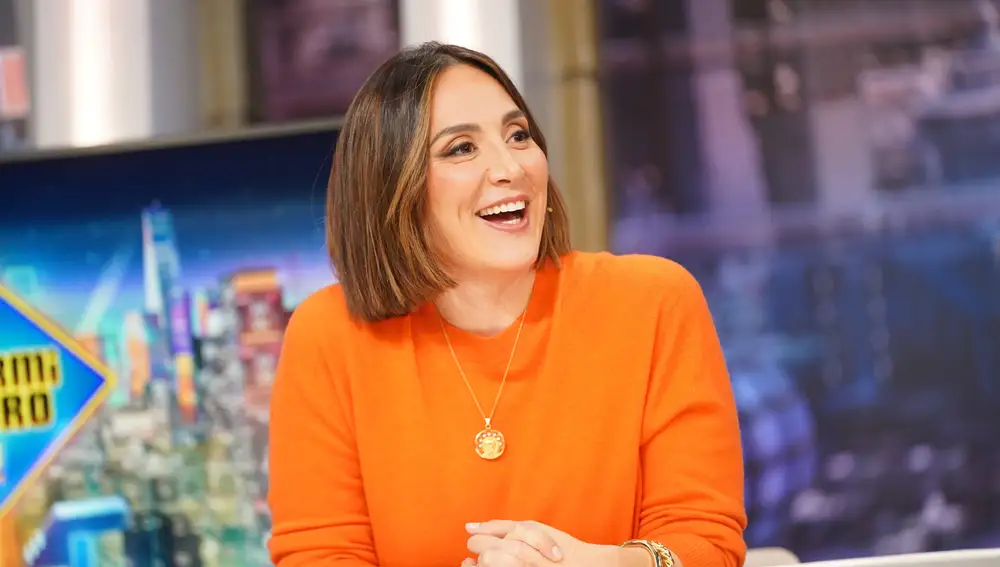 Tamara Falcó 'total look' naranja.